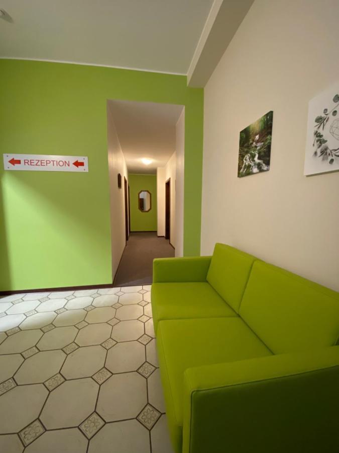 Hotel Schuetz Trier Bagian luar foto